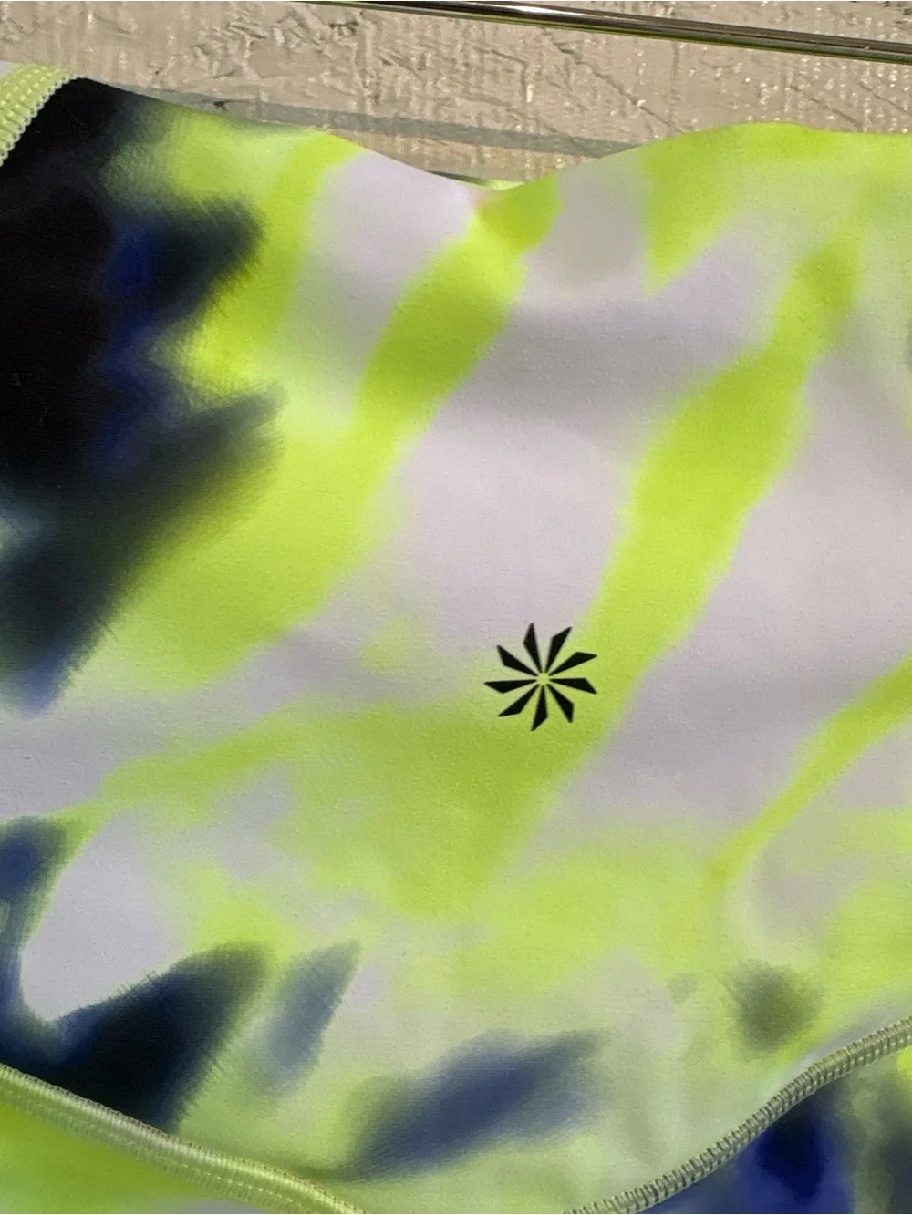 Athleta cropped tie